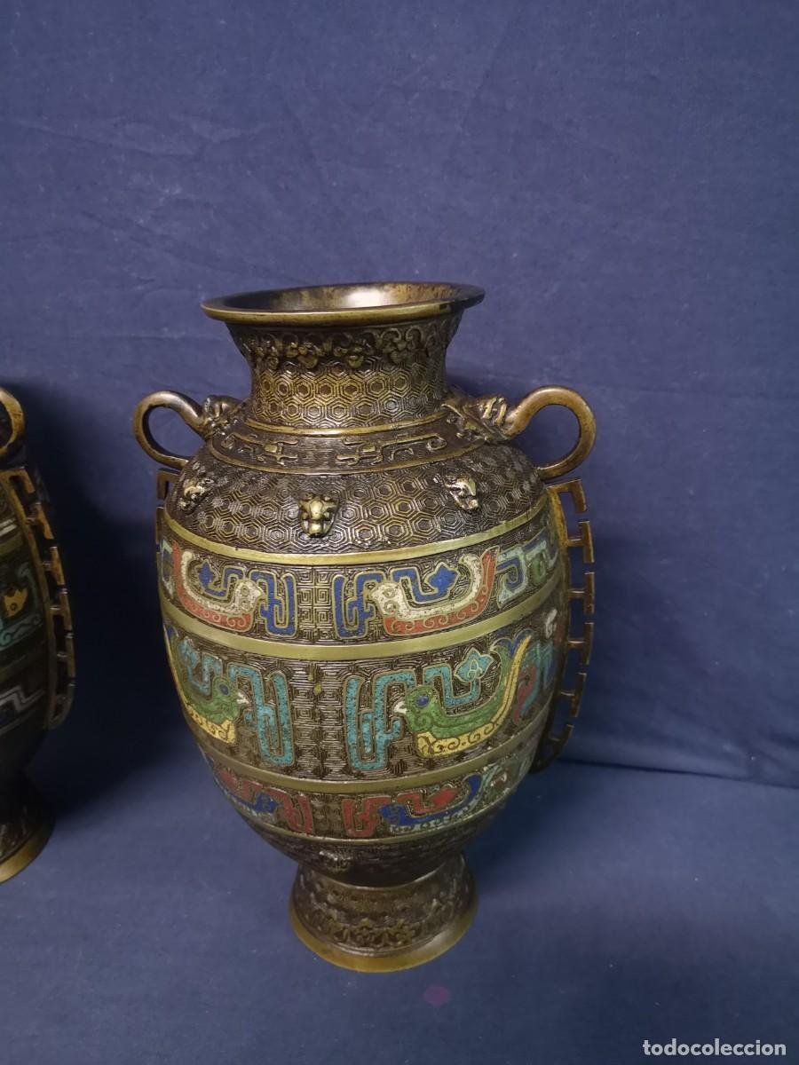 Arte: PAREJA DE JARRONES EN BRONCE ORIENTALES - Foto 4