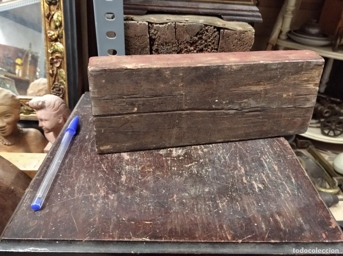 Arte: ANTIGUA BASE DE MADERA TALLADA, JAVA, S. XIX. INDONESIA, A IDENTIFICAR - Foto 3