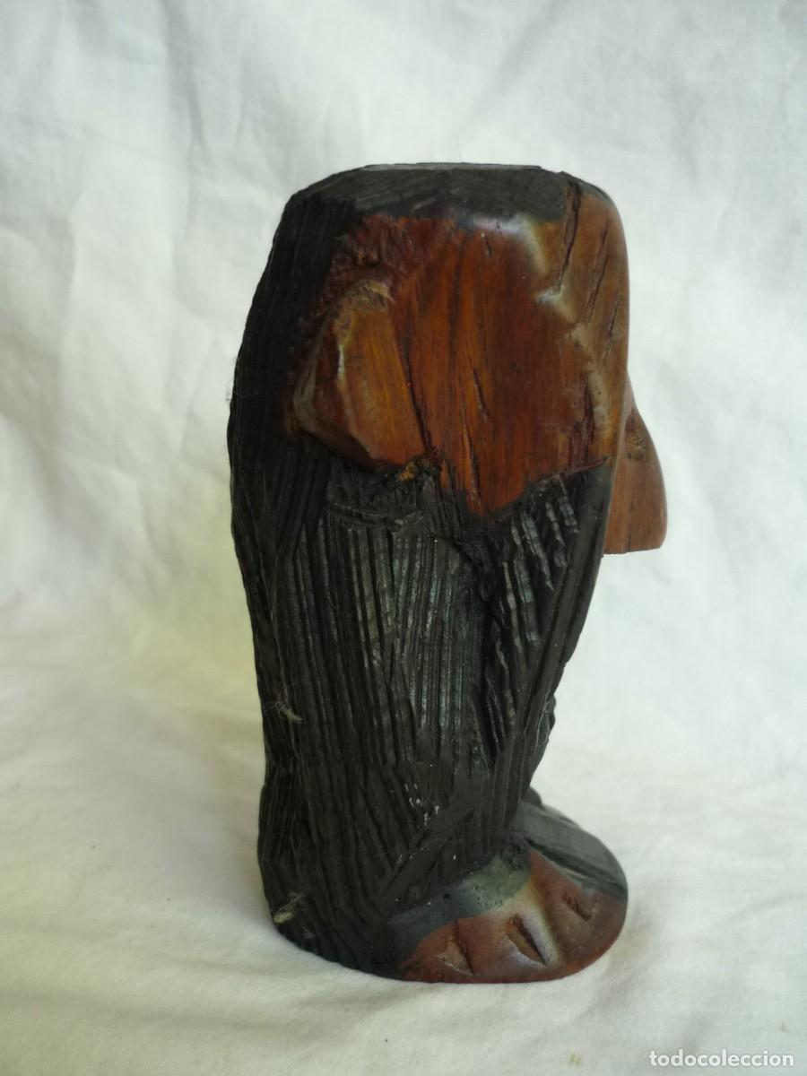 Arte: Figura de mono tallada en madera - Foto 3