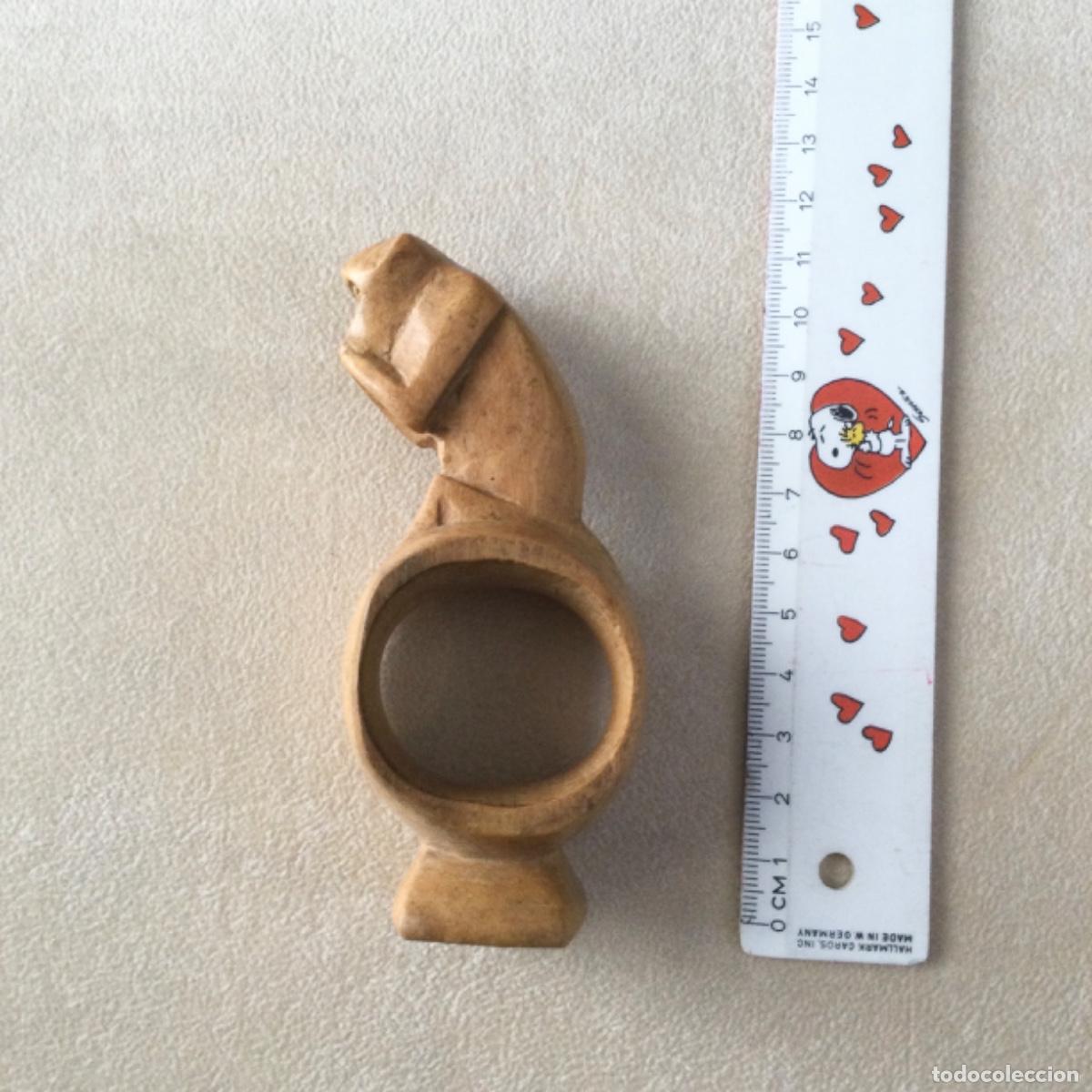 Arte: Servilletero en madera de raiz. Macaco. Kenya - Foto 1