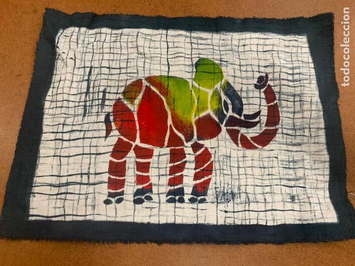 Art: Precioso cuadro o tapiz pintado a mano sobre tela de algodon. Ideales para enmarcar. Arte etnico.