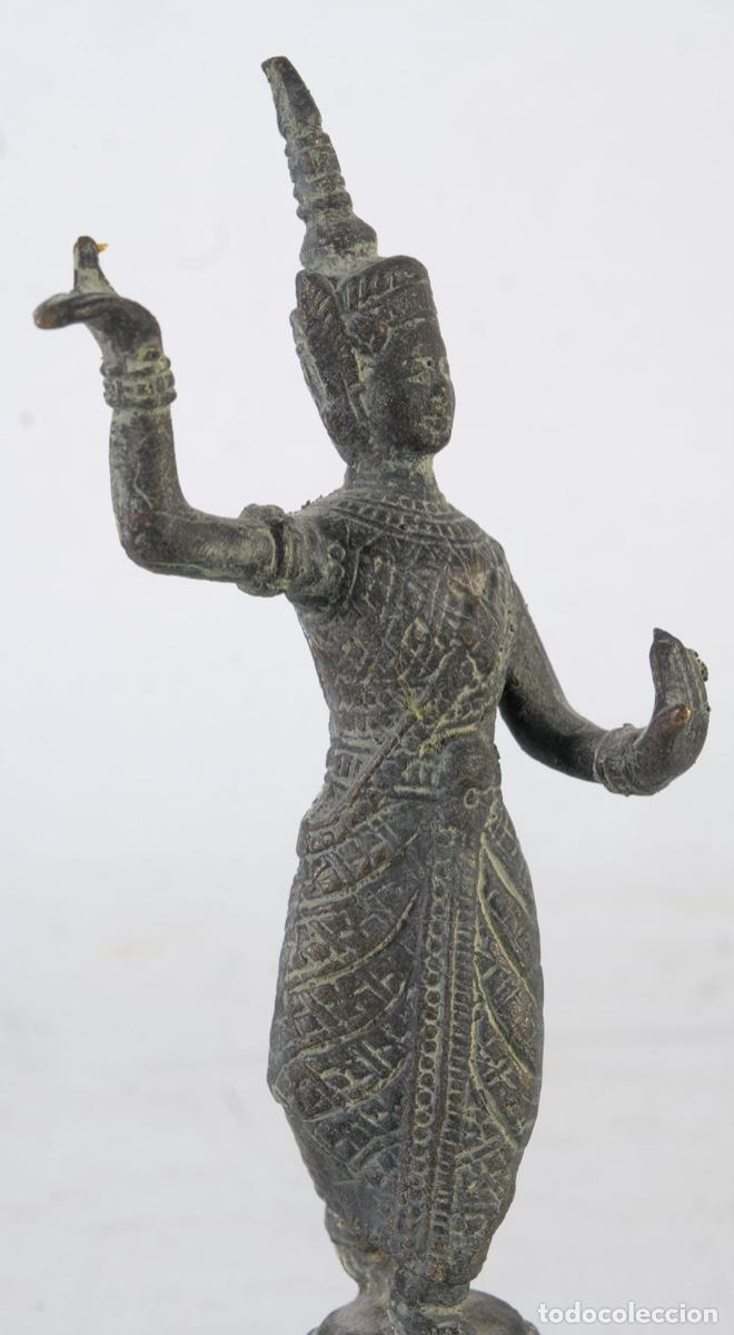 Arte: Campana en bronce representado a diosa oriental - Foto 5