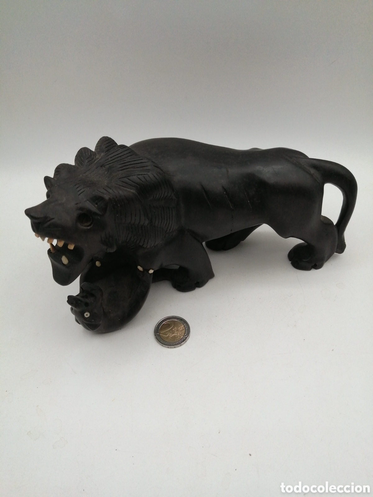 Arte: Escultura &eacute;bano. Le&oacute;n cazando - Foto 3