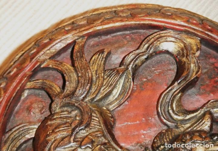 Arte: ANTIGUO PANEL DE MADERA POLICROMADA CON DRAG&Oacute;N, CHINA - Foto 6