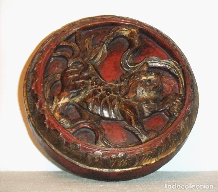 Arte: ANTIGUO PANEL DE MADERA POLICROMADA CON DRAG&Oacute;N, CHINA - Foto 12