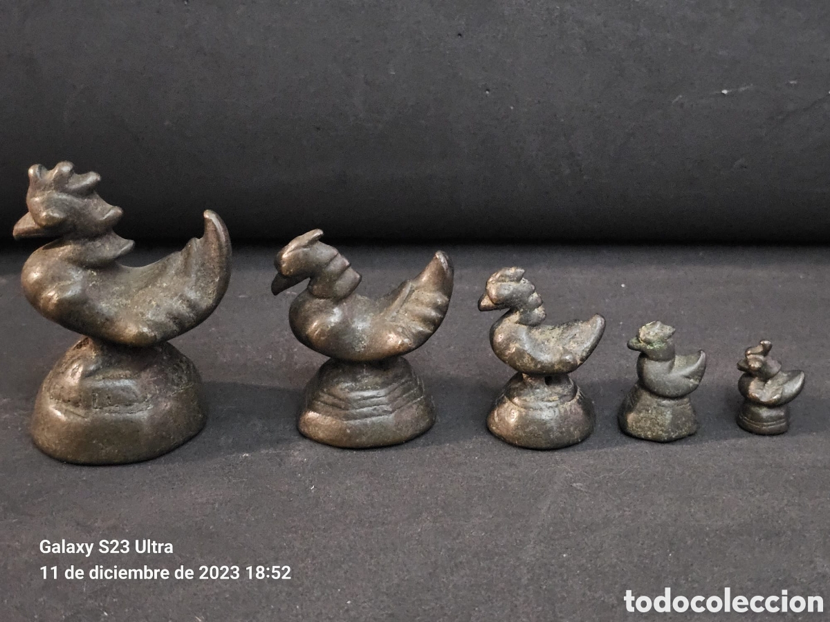 Arte: Pesos Opio en Bronce. Pollos Hintha. - Foto 2