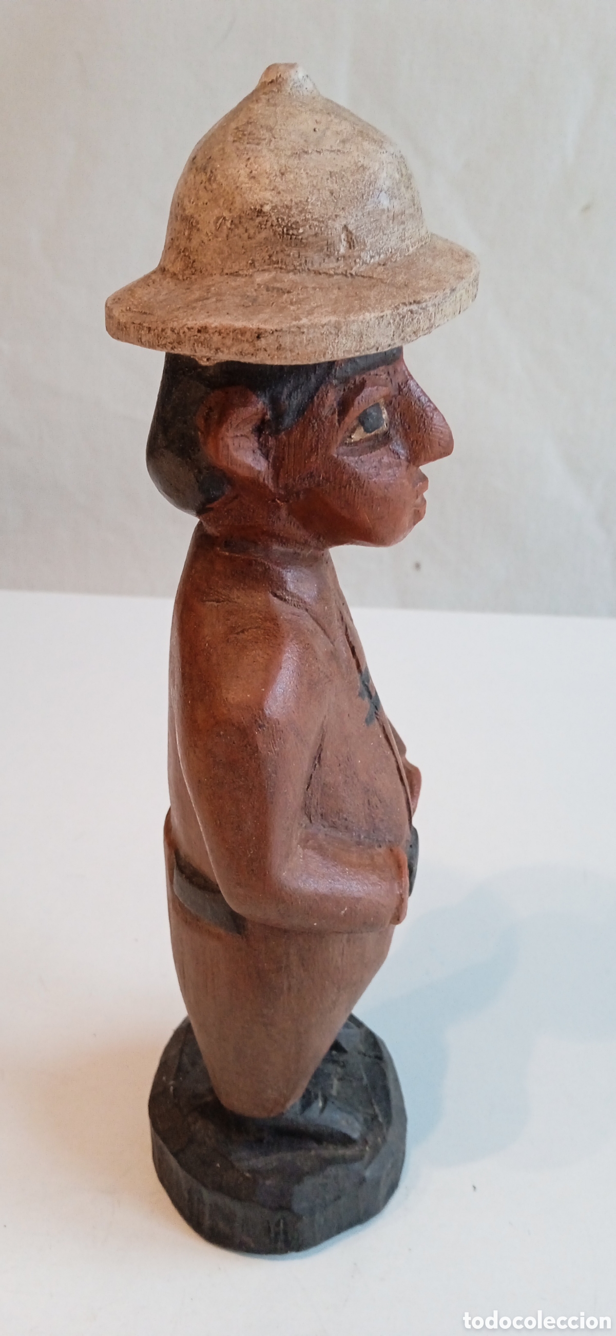 Arte: Figura explorador en madera colonial - Foto 2
