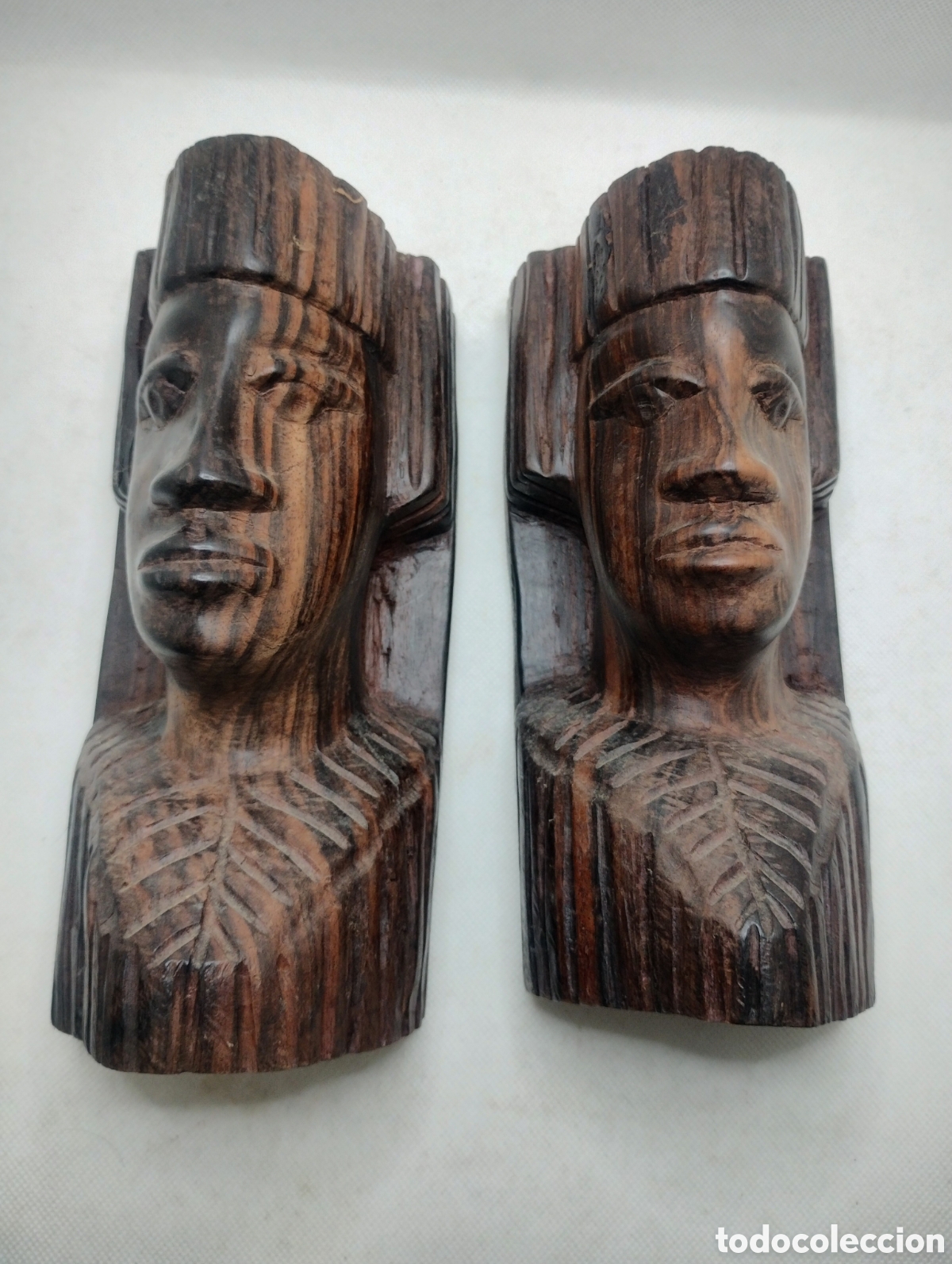 Arte: Sujetalibros en madera de &eacute;bano - Foto 1