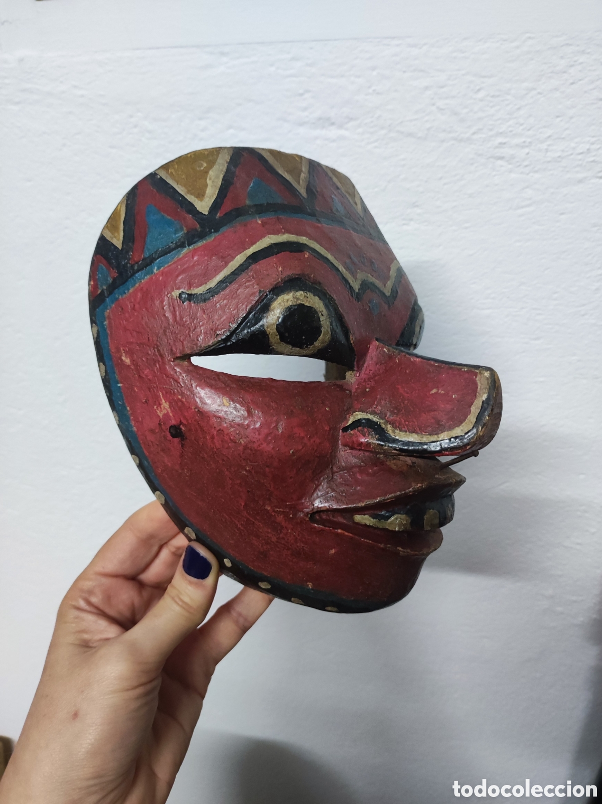 Arte: M&aacute;scara de madera Indonesia - Foto 2