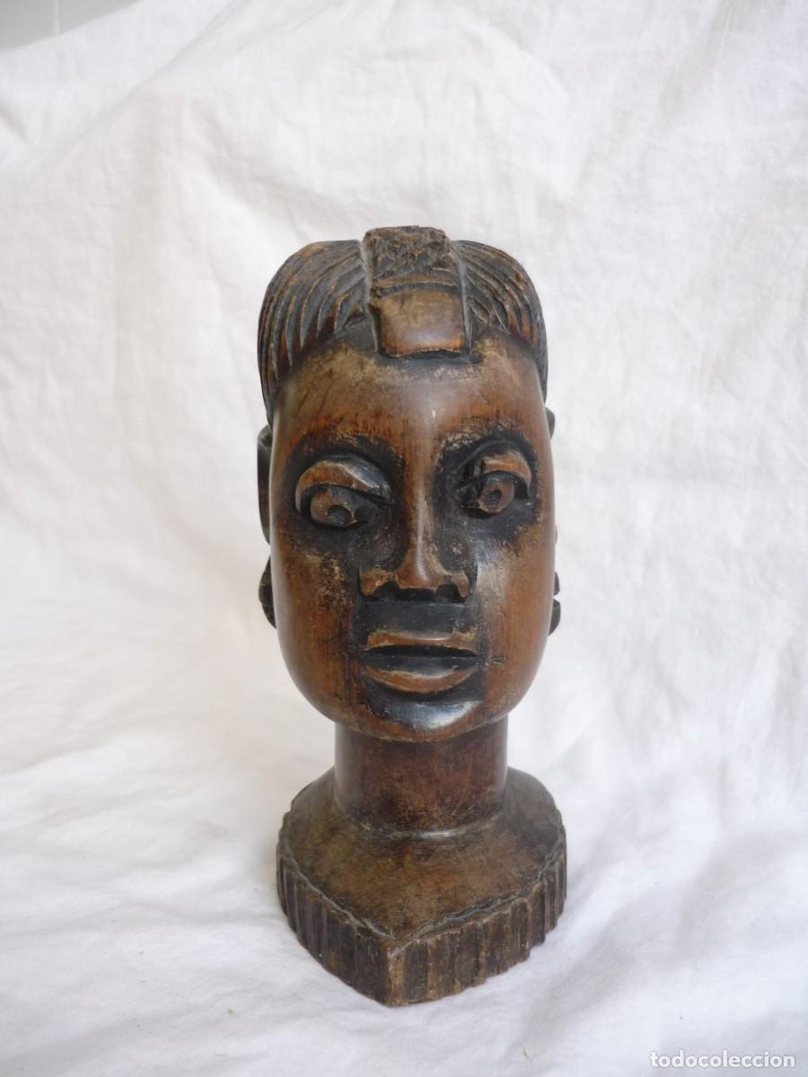 Arte: Busto de mujer aborigen tallada en madera - Foto 2