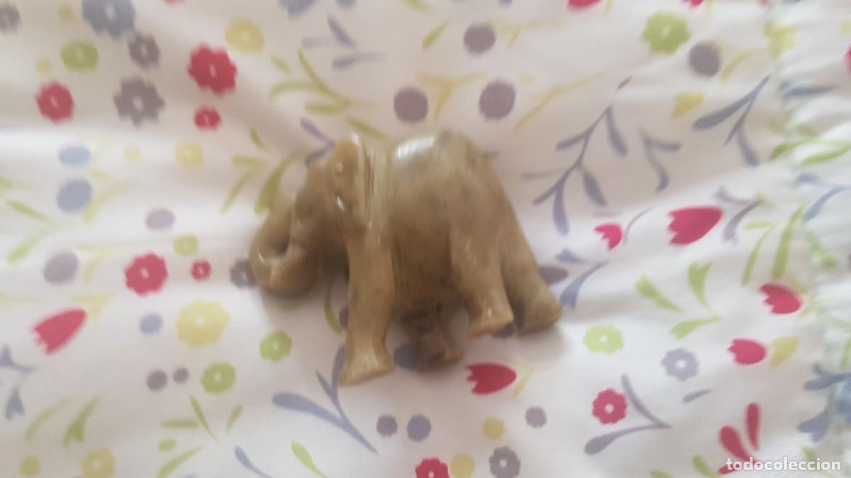 Arte: Elefante en jade - Foto 1