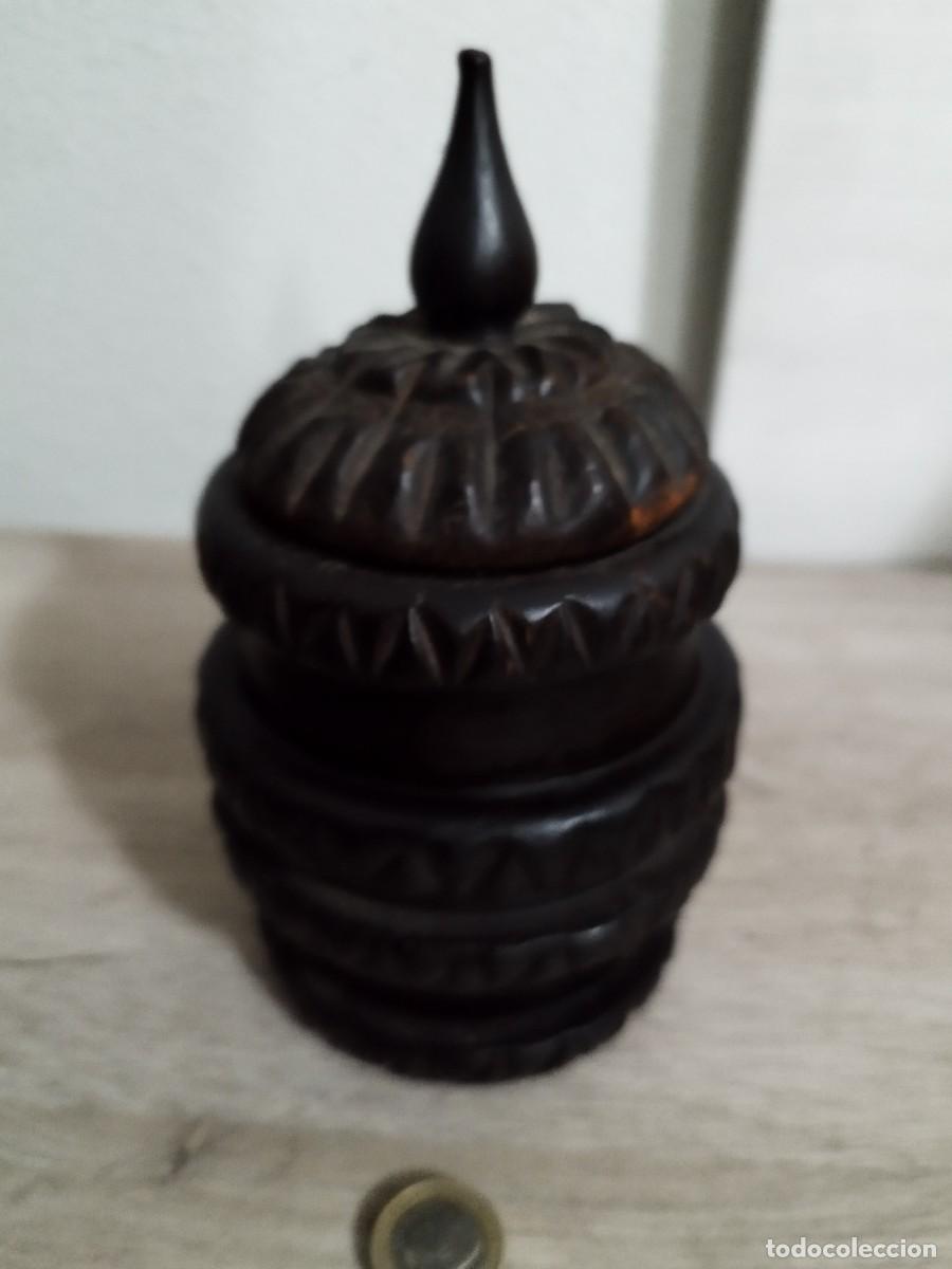 Arte: Recipiente de ofrendas de madera tallada - Foto 1