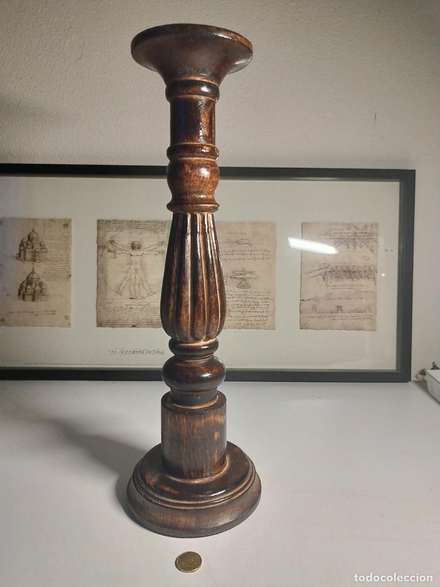 Arte: Soporte de madera labrada para vel&oacute;n - Foto 1