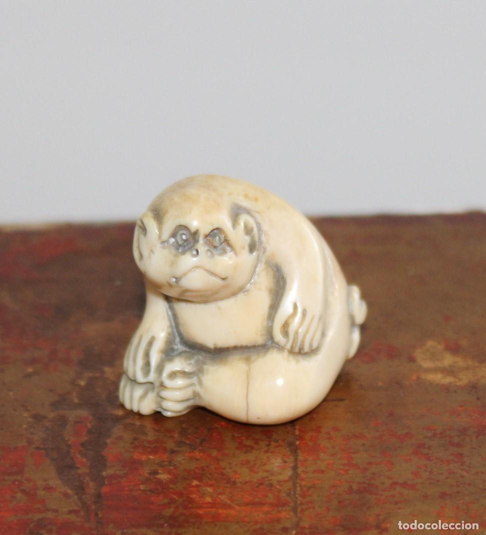 Arte: NETSUKE DE MARFIL ANTIGUO, MONO - Foto 1