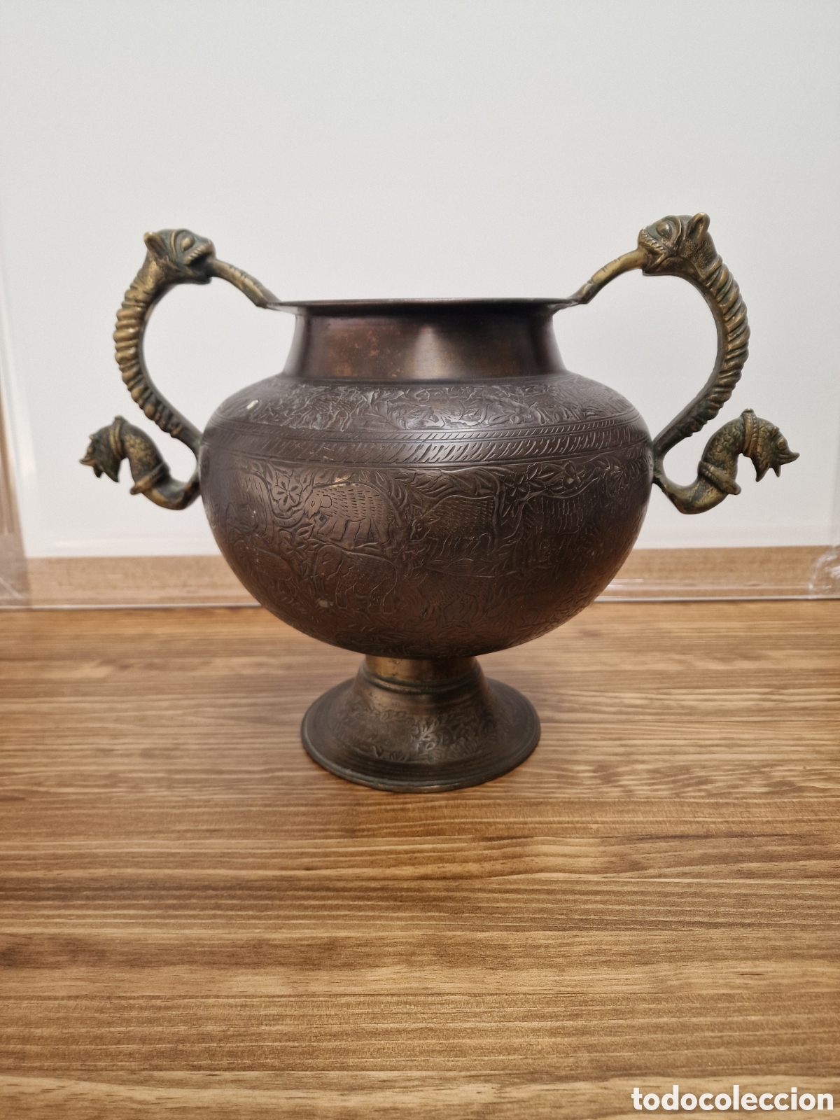 Arte: Vasija de bronce de la India - Foto 3