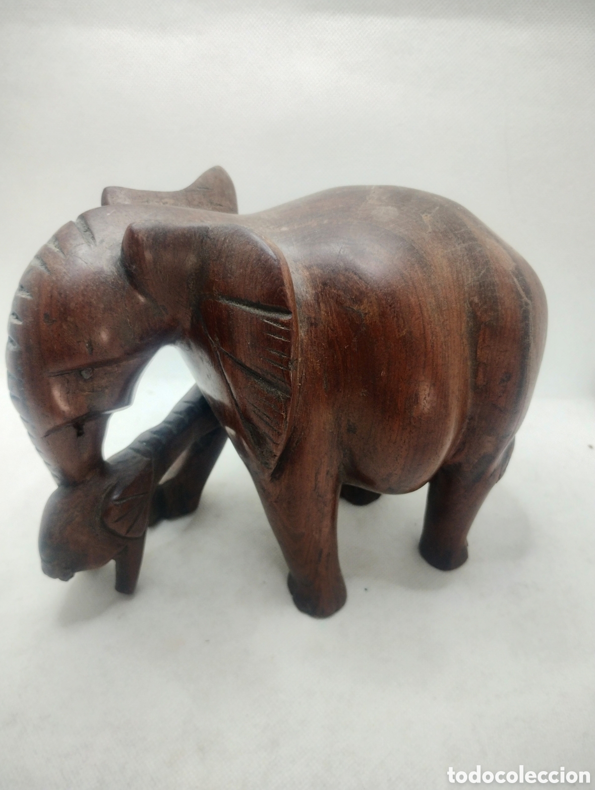Arte: Elefante en madera maciza de nogal - Foto 2
