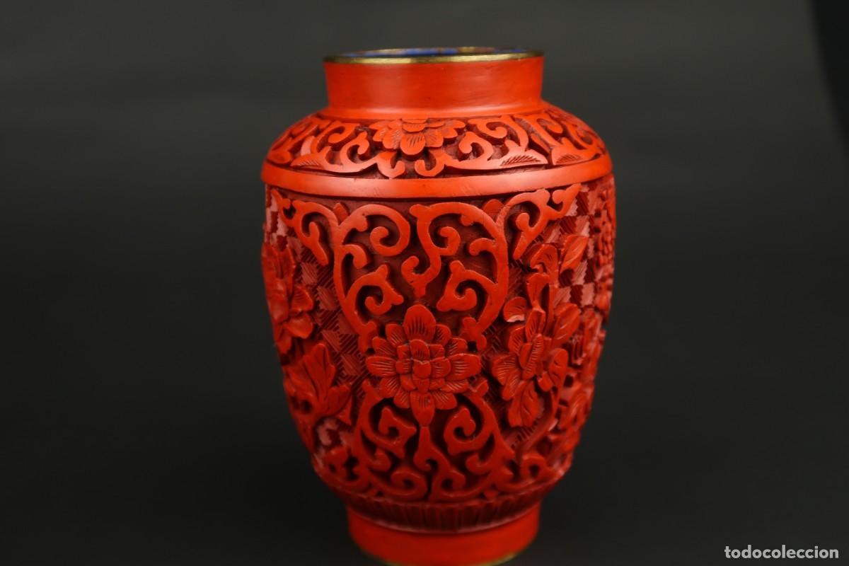 Arte: Antiguo Jarr&oacute;n Chino de Laca Cinabrio - Foto 3