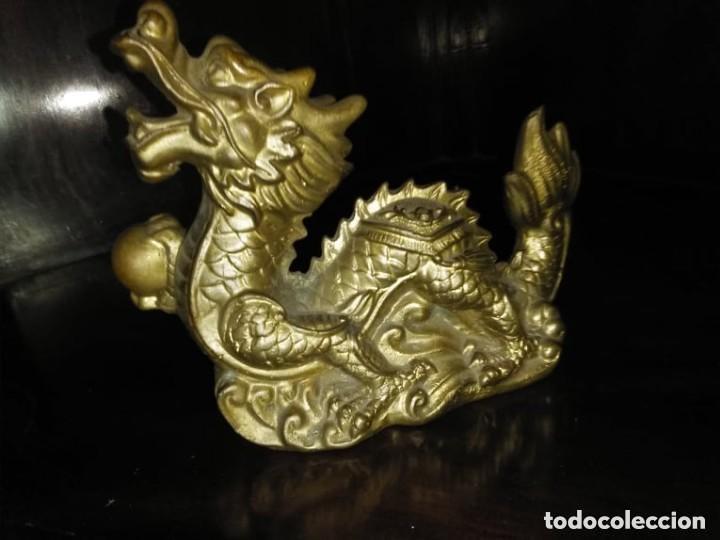 Arte: Drag&oacute;n chino de bronce con bola - Foto 2