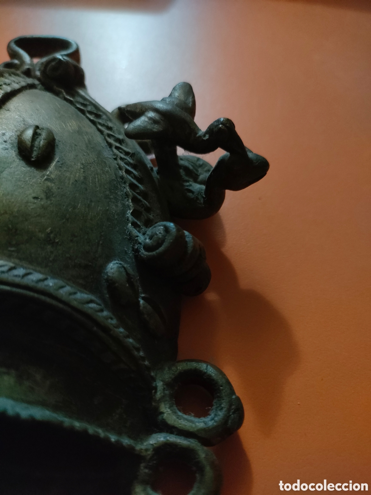 Arte: Mascara baule en bronce - Foto 2