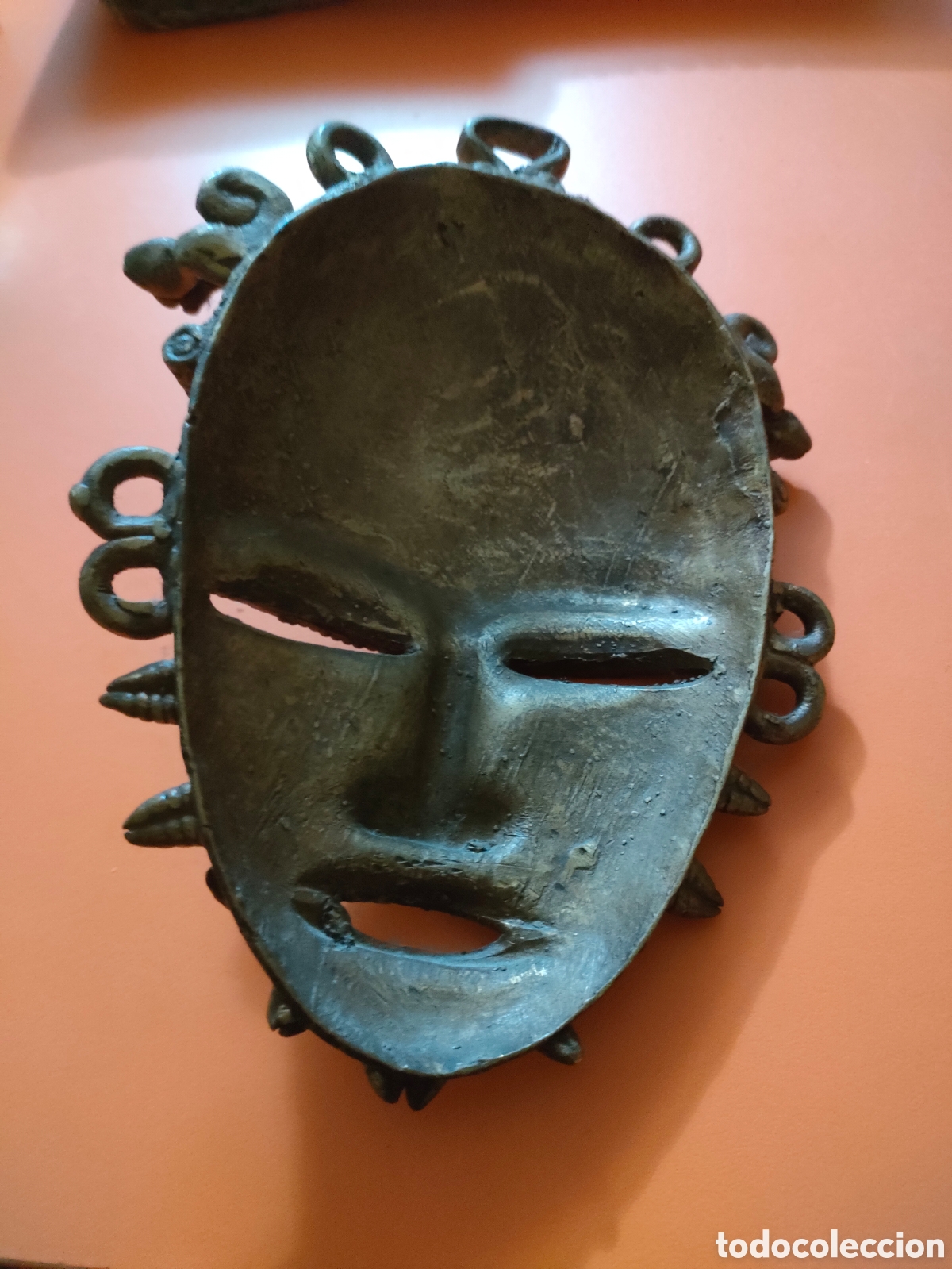 Arte: Mascara baule en bronce - Foto 4