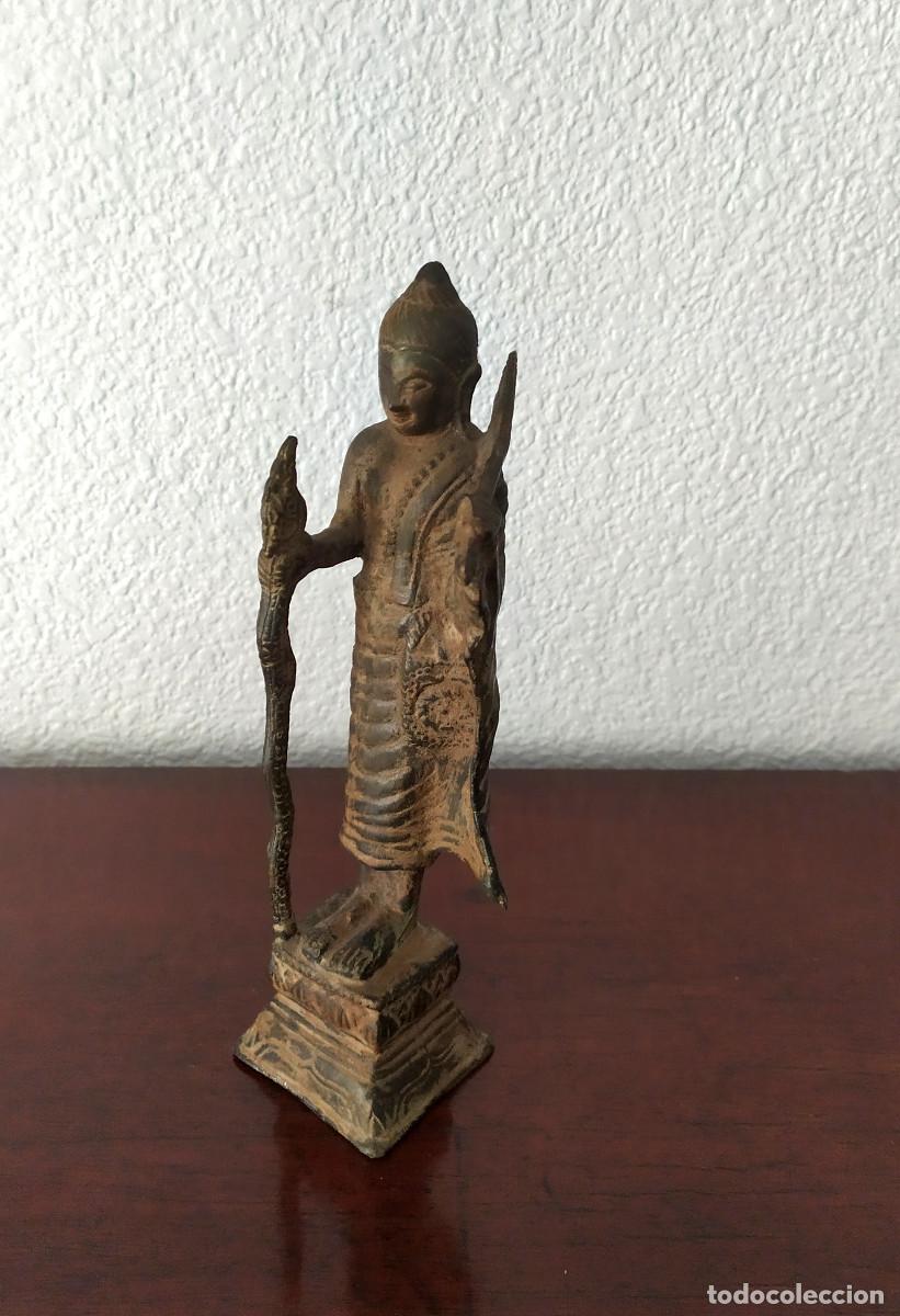 Arte: BUDA DE PIE - Antigua figura de bronce - Foto 3