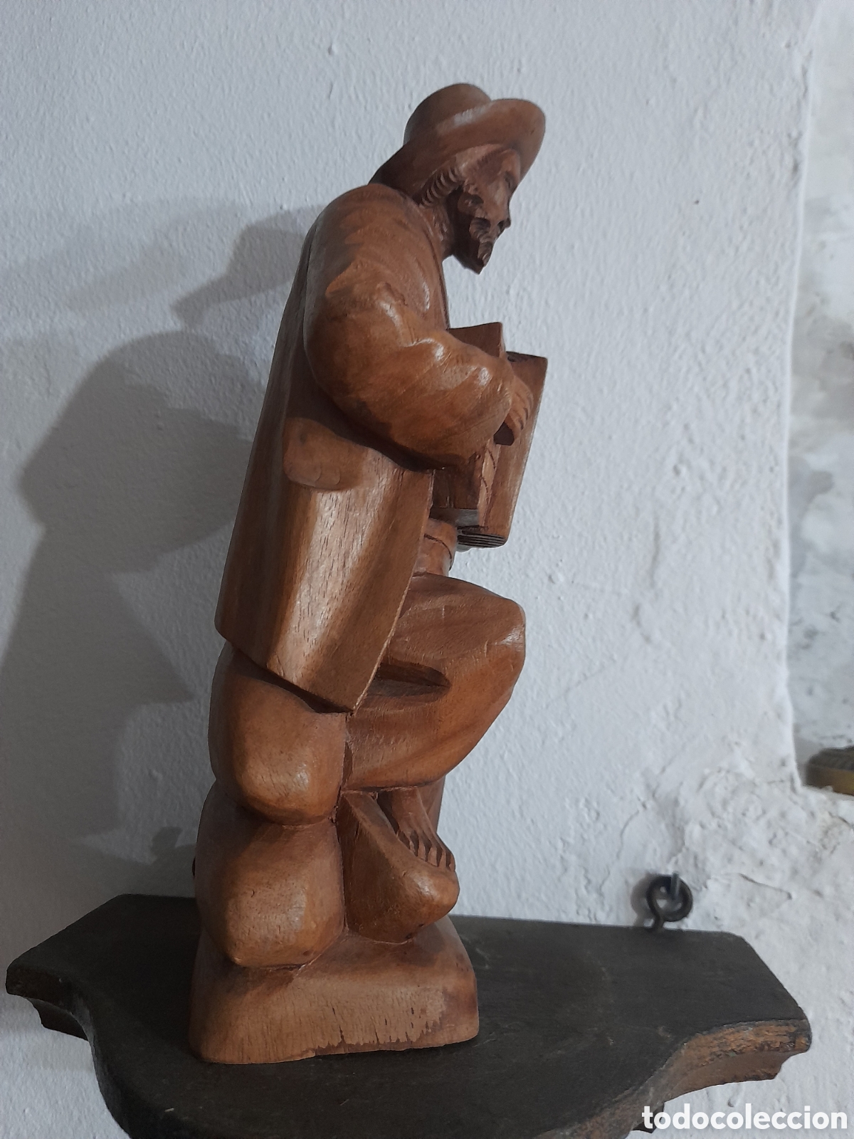 Arte: Talla m&uacute;sico acorde&oacute;n madera - Foto 6