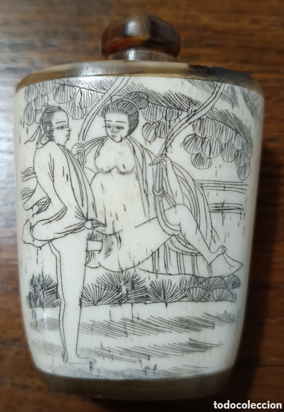 Arte: Esenciero oriental de hueso - Foto 1