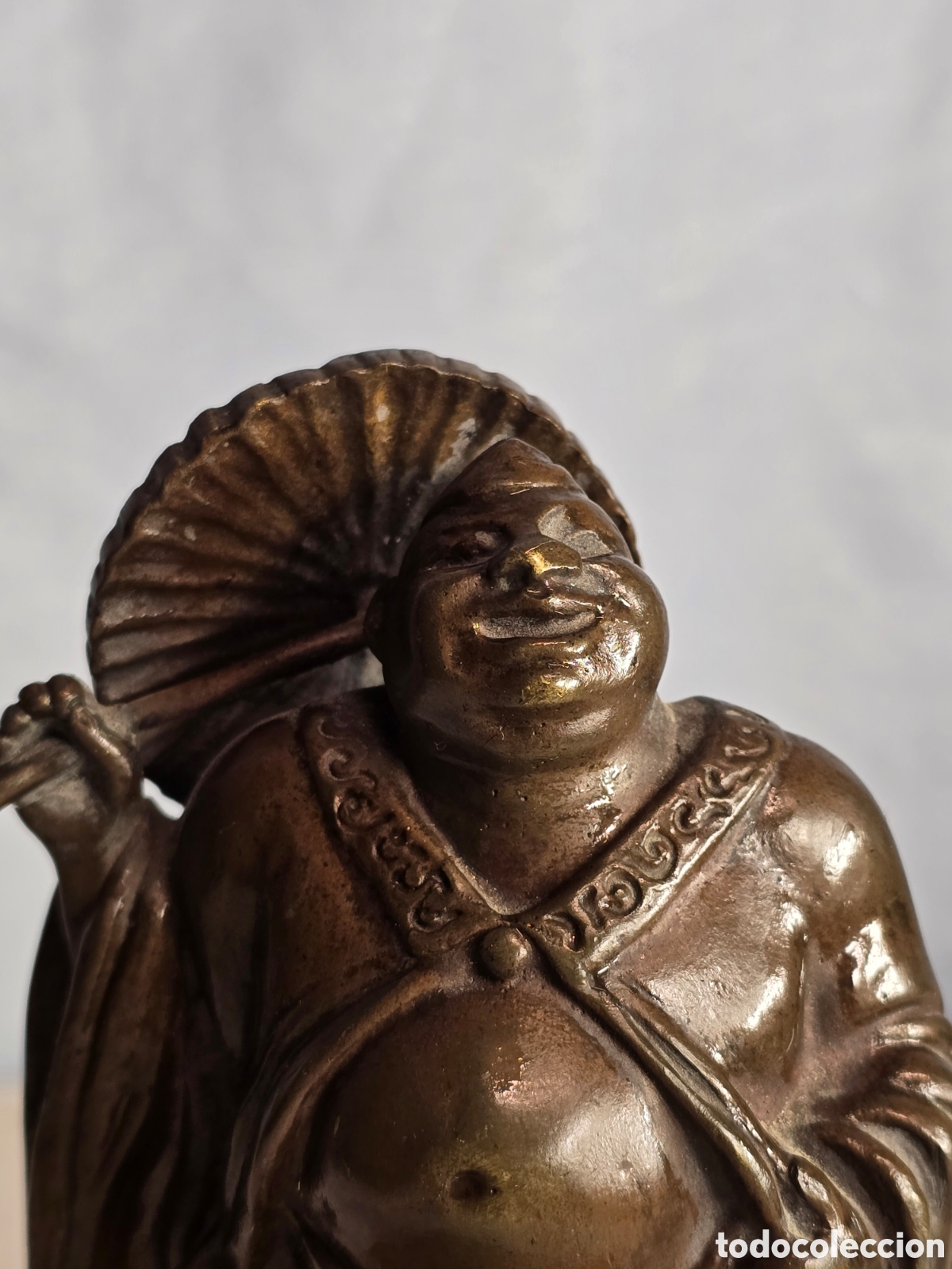 Arte: Escultura buda de bronce sobre base de m&aacute;rmol - Foto 2