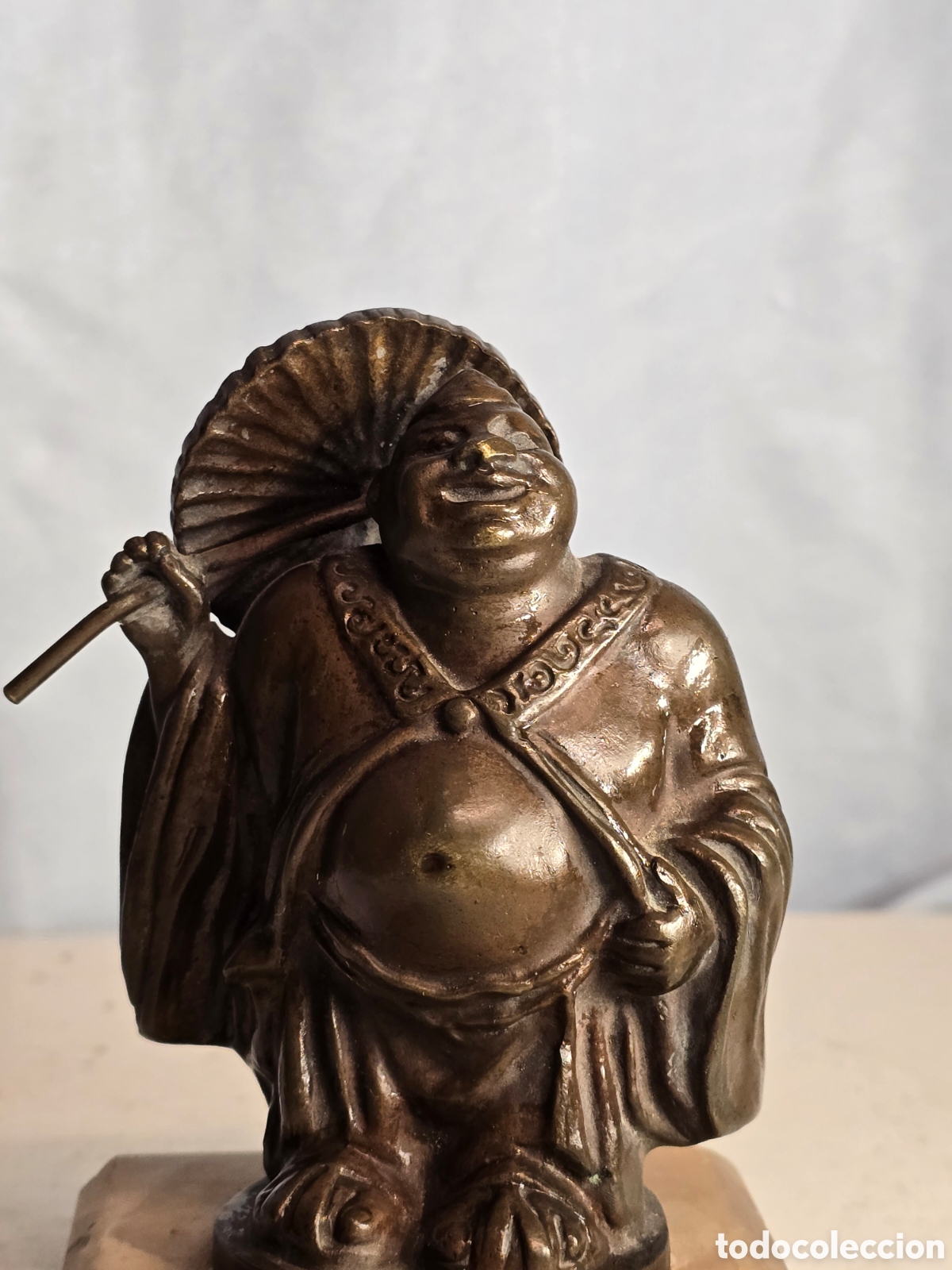 Arte: Escultura buda de bronce sobre base de m&aacute;rmol - Foto 3
