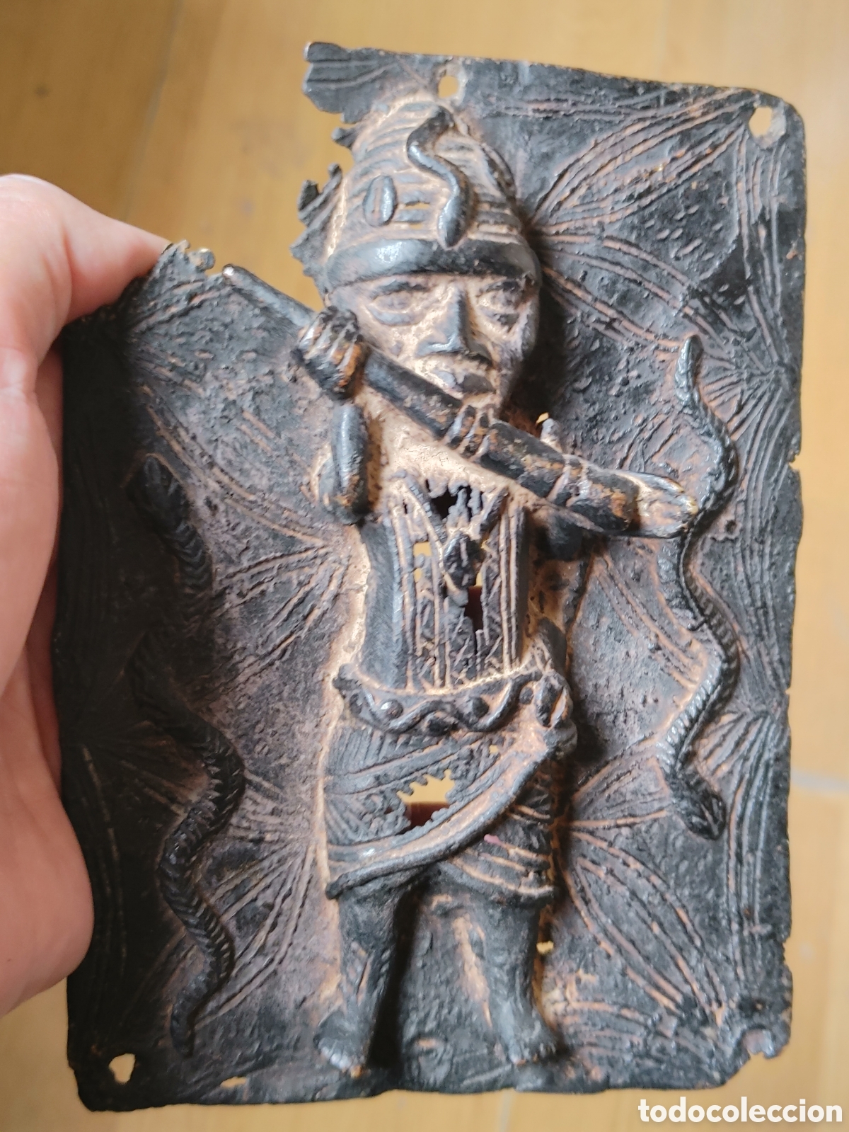 Arte: Antigua placa de bronce. Benin. - Foto 1