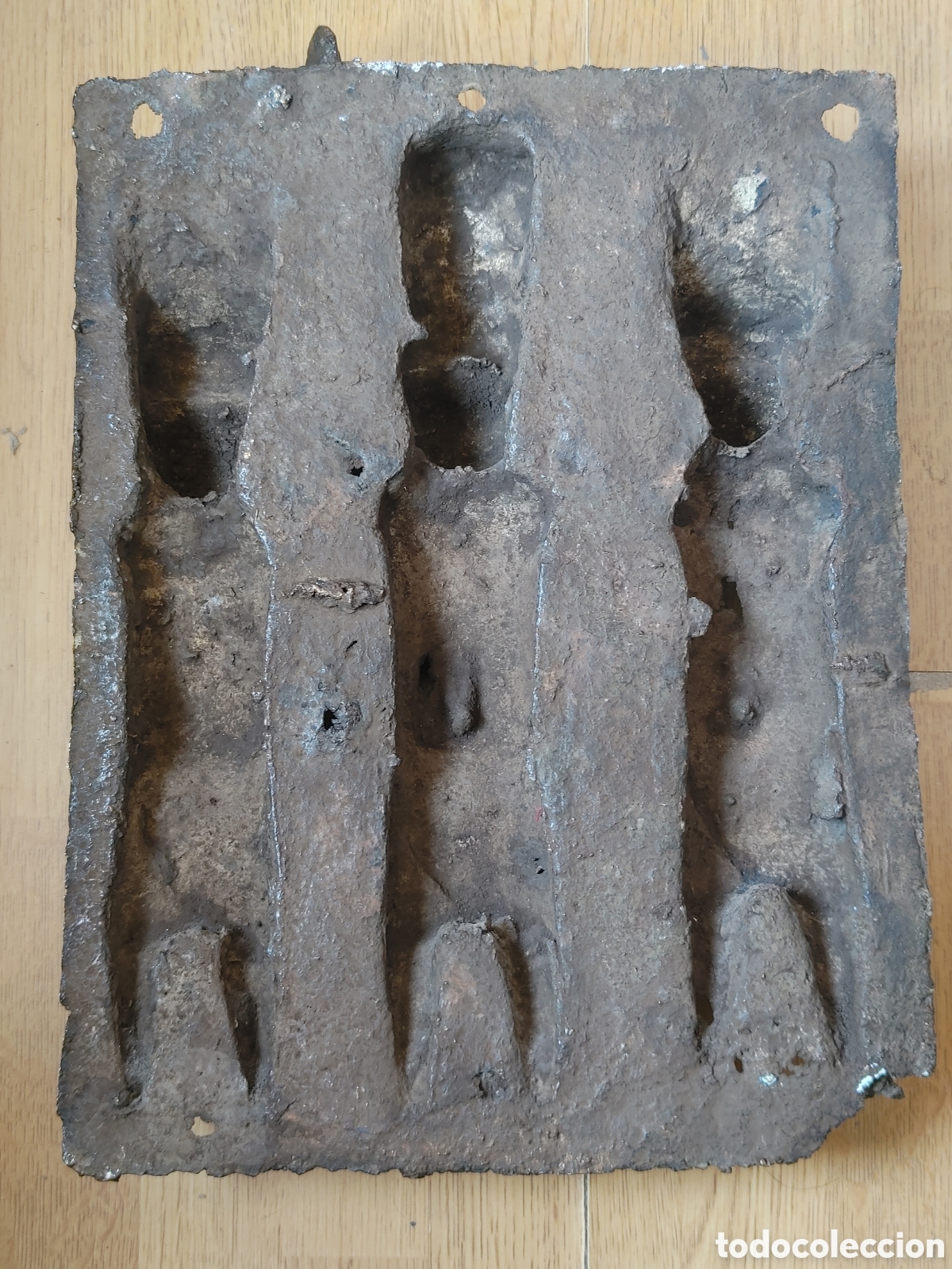 Arte: Antigua placa de bronce. Benin. - Foto 5