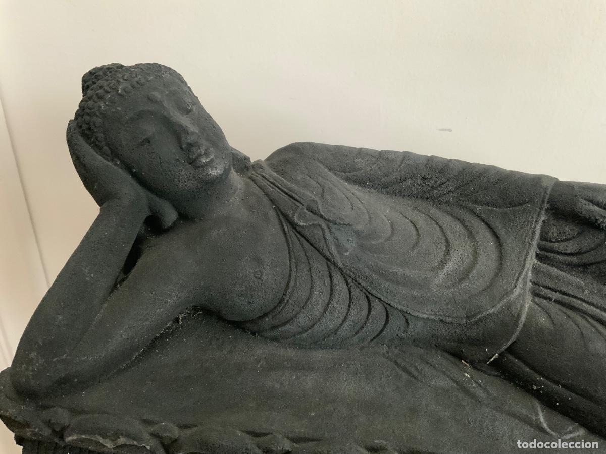 Arte: BUDA TUMBADO, TALLADO EN LAVA - Foto 1