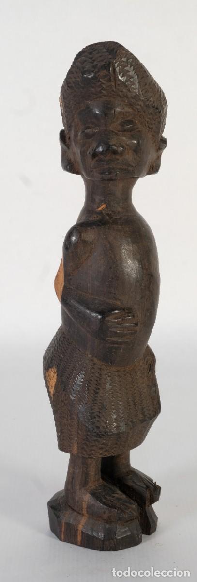 Arte: Figura africana en madera de &eacute;bano - Foto 1