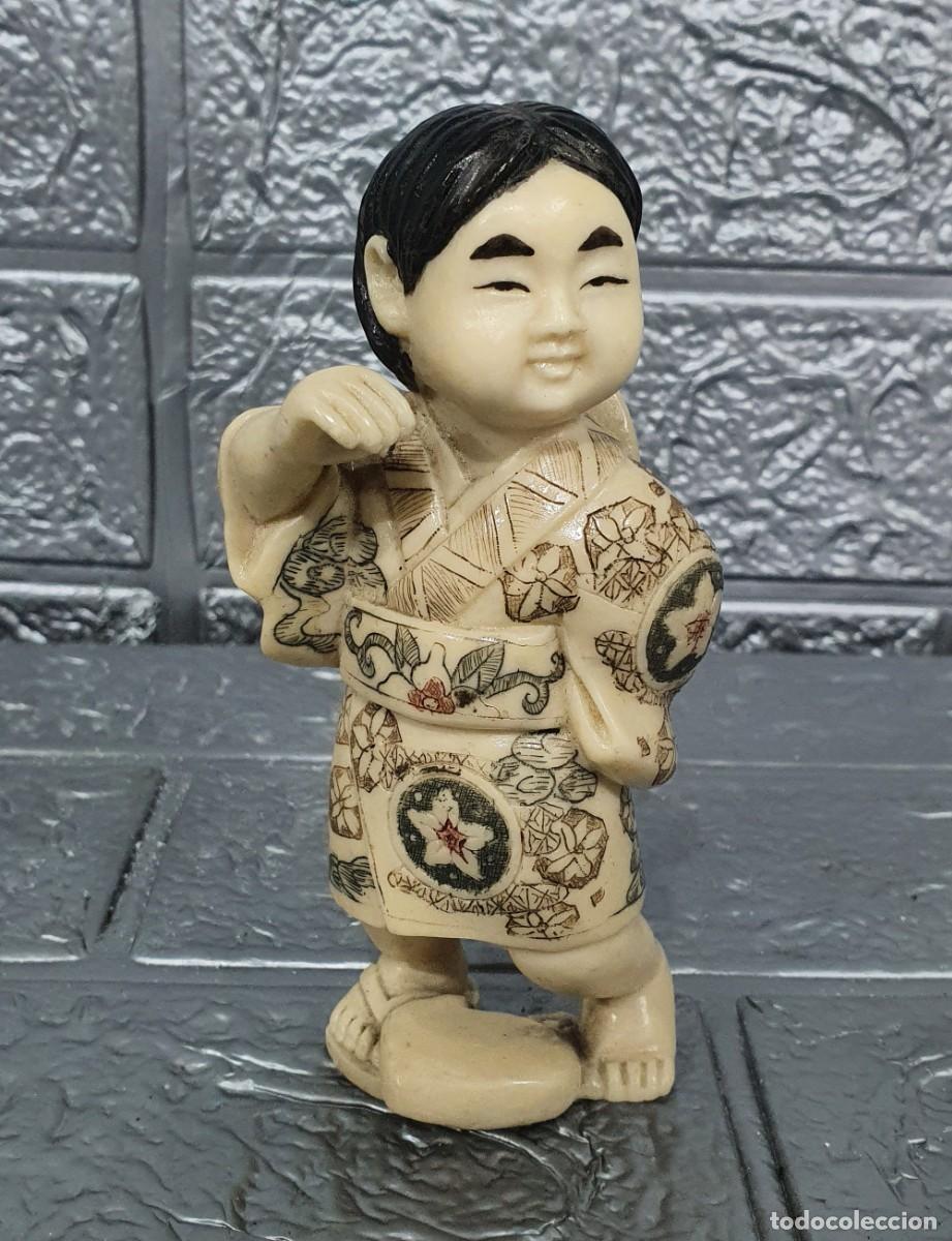 Arte: Figura china en resina - Foto 1