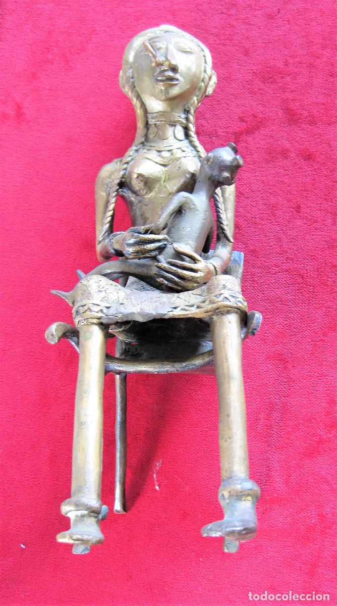 Arte: MATERNIDAD AFRICANA EN BRONCE EN 3 PIEZAS - Foto 3