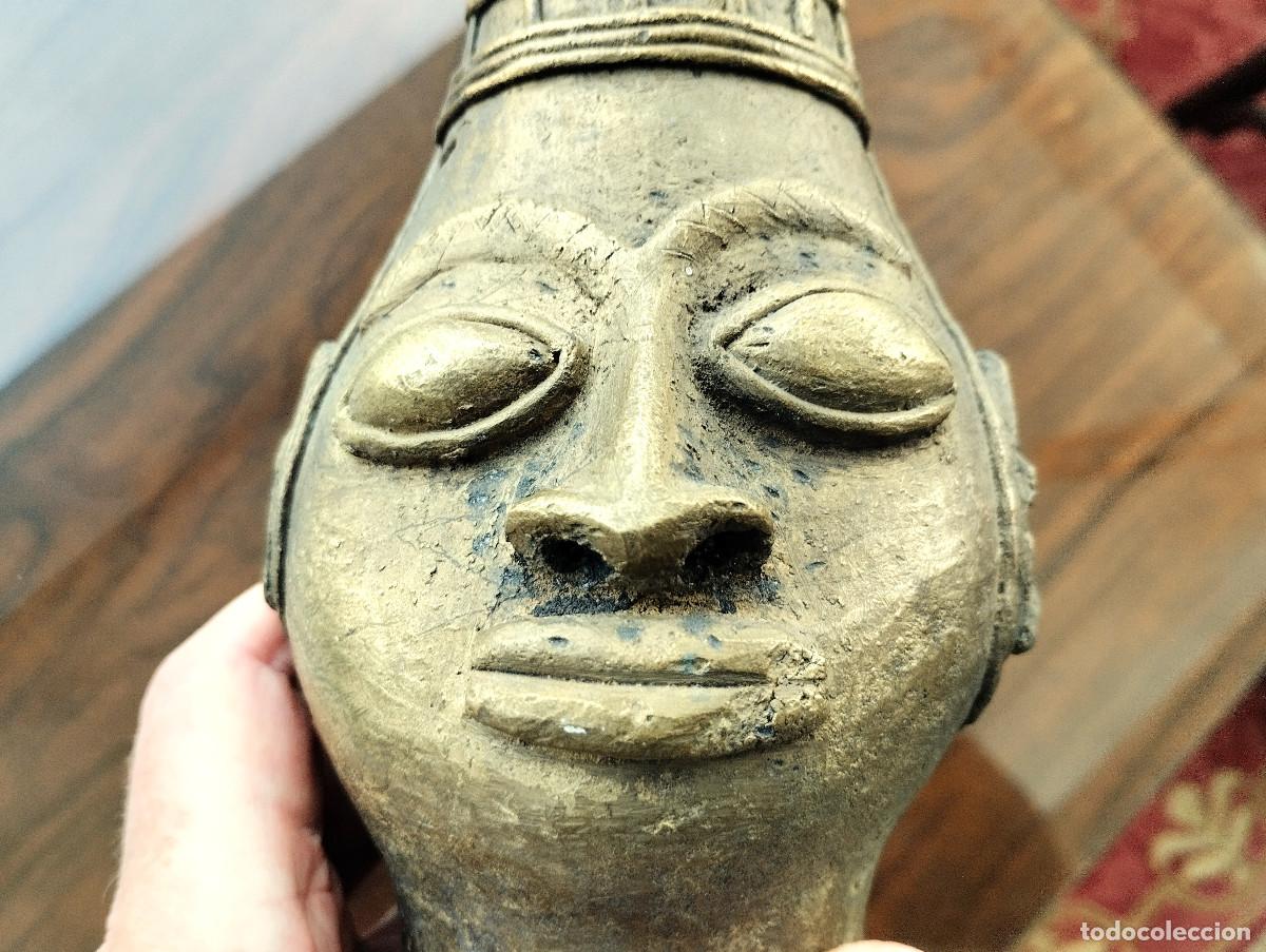 Art: FIGURA ETNICA EN BRONCE MACIZO A LA CERA PERDIDA &ndash; CABEZA DE REINA BENIN PIEZA UNICA