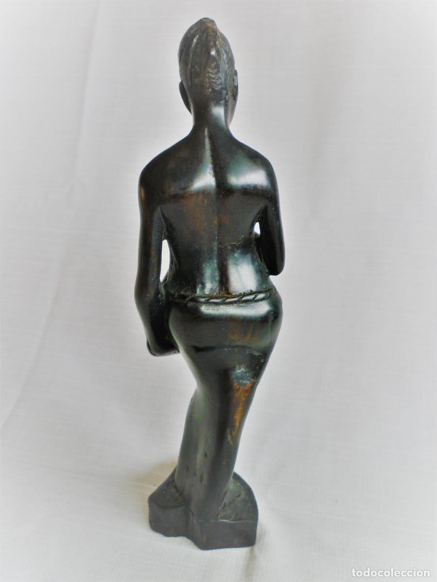 Arte: FIGURA DE MUJER TALLADA EN MADERA DE &Eacute;BANO - Foto 4