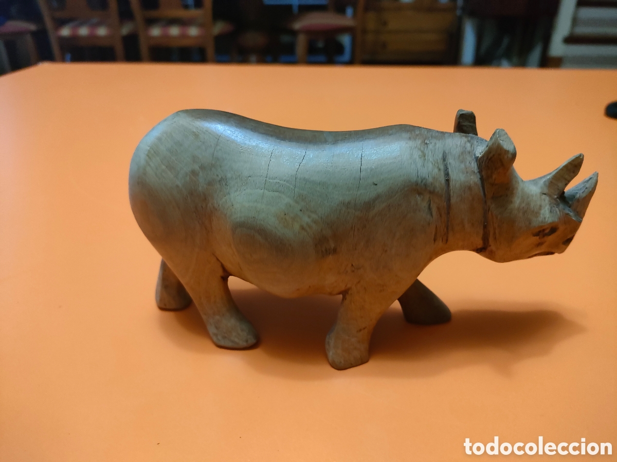 Arte: Rinoceronte de madera hecho a mano - Foto 1