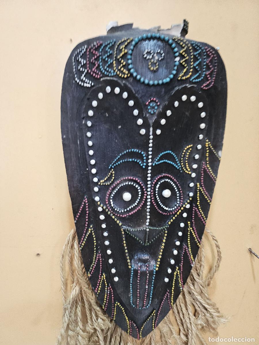 Arte: mascara acrilica con defecto - Foto 2