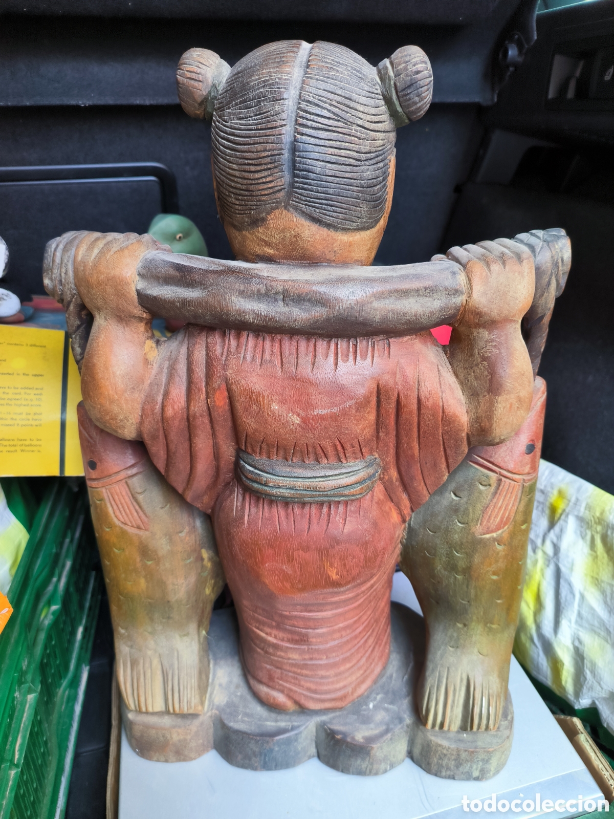 Arte: Mujer cargando pescado, madera maciza - Foto 2
