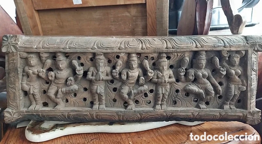 Arte: Antiguo panel tallado Hind&uacute; - Foto 1