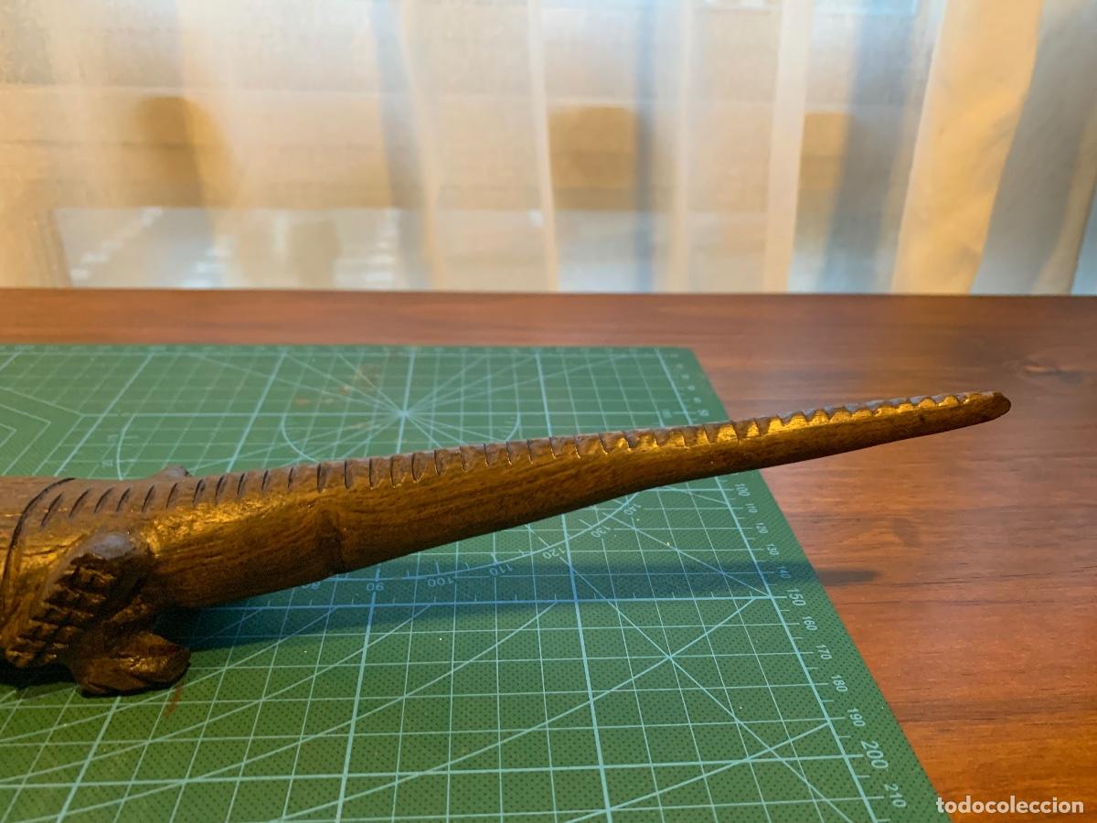 Arte: Cocodrilo de &eacute;bano, tallado a mano - Foto 3