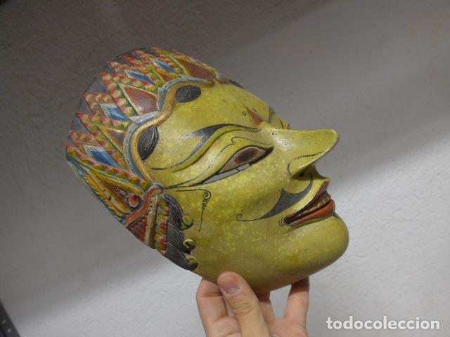 Arte: Antigua gran mascara de madera tallada TOPENG de Java, Indonesia - Foto 2