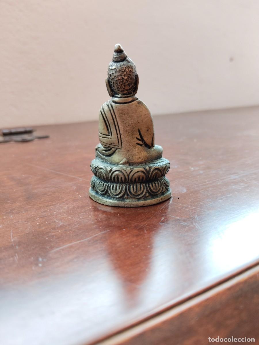 Arte: Figura oriental, Buda. En bronce. - Foto 3