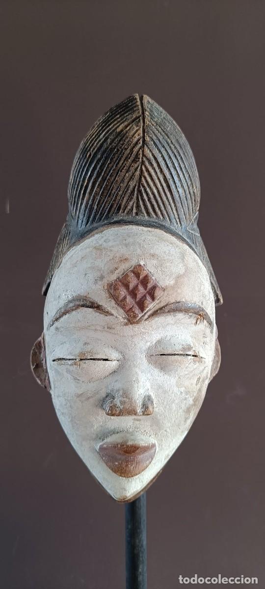 Arte: Peque&ntilde;a m&aacute;scara Punu (Gab&oacute;n) - Foto 2