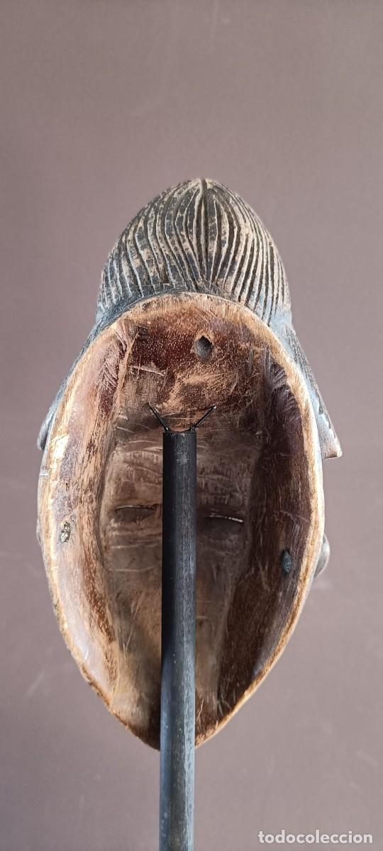 Arte: Peque&ntilde;a m&aacute;scara Punu (Gab&oacute;n) - Foto 4