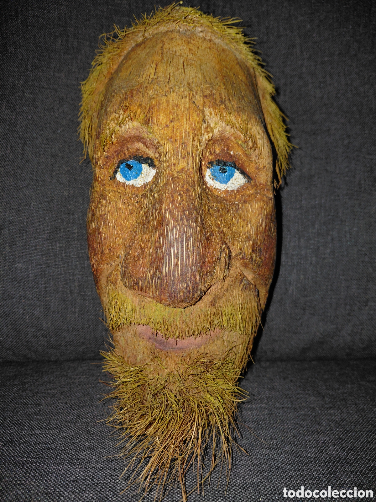 Arte: CABEZA DE HOMBRE EN COCO - Foto 1