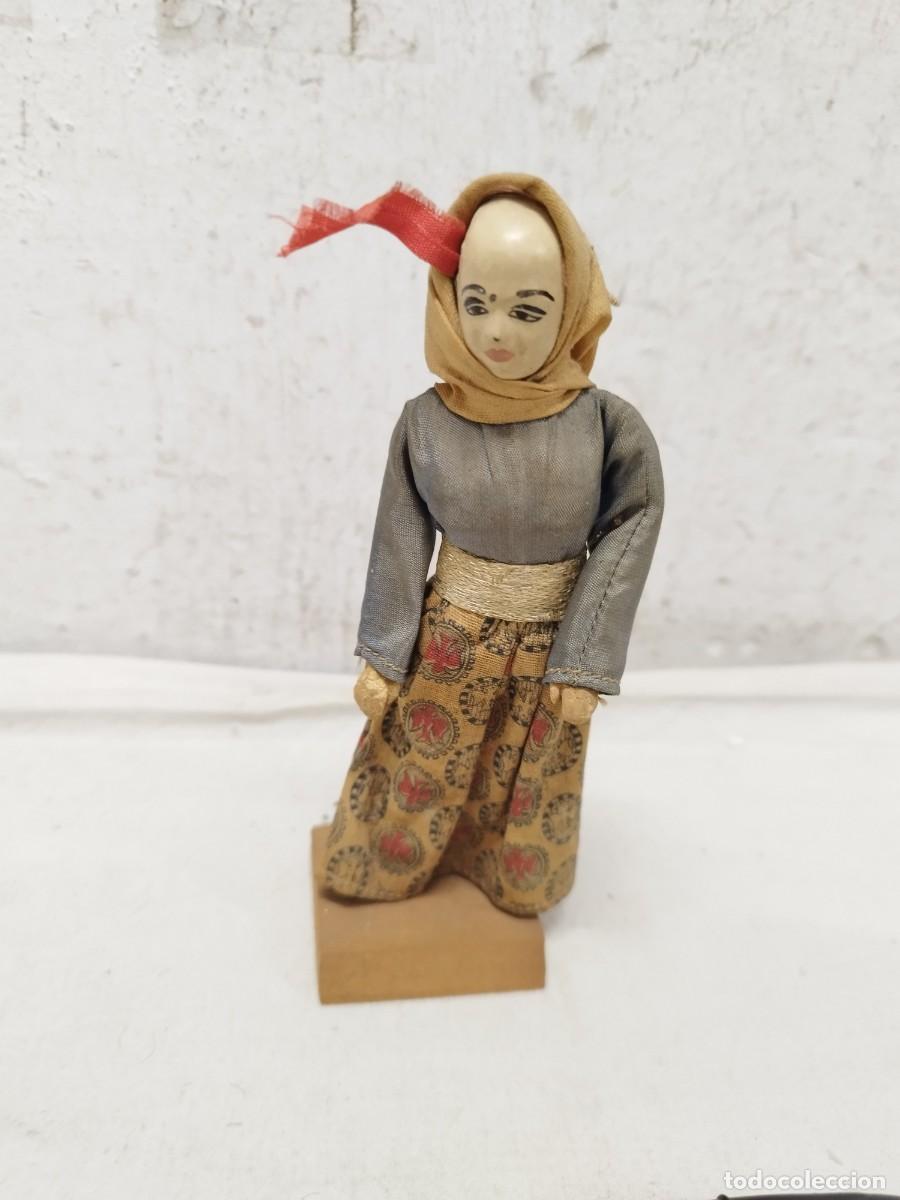 Arte: Antigua mu&ntilde;eca, figura &eacute;tnica de indonesia, Java. - Foto 2