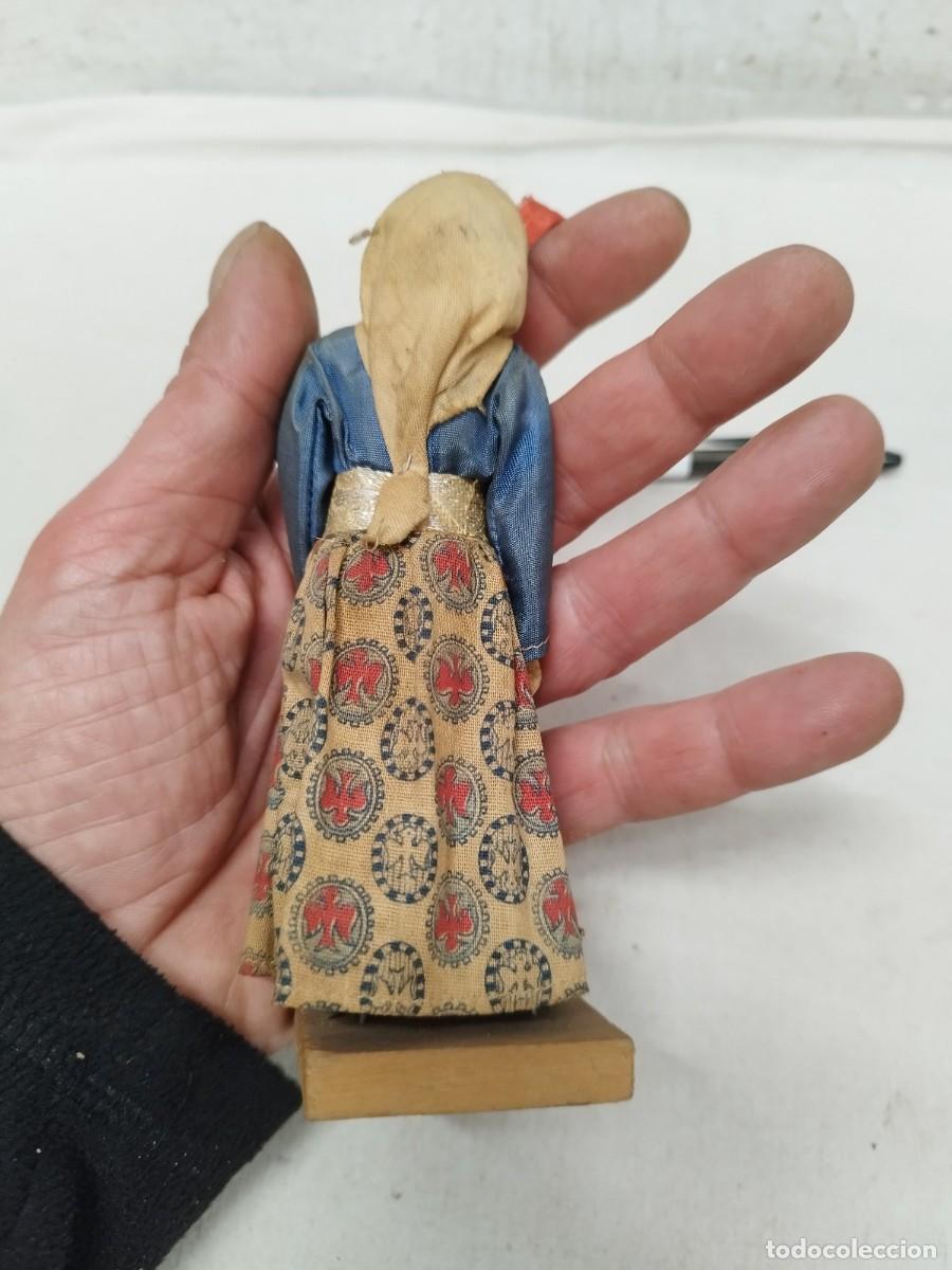 Arte: Antigua mu&ntilde;eca, figura &eacute;tnica de indonesia, Java. - Foto 4