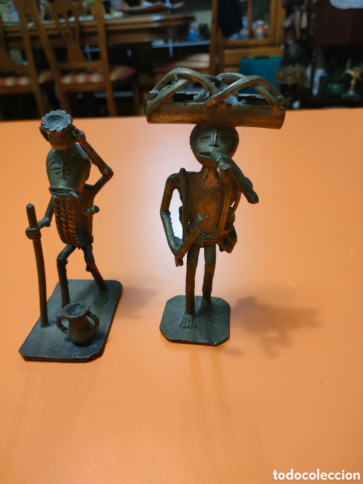 Arte: Pareja de figuras ashanti en bronce - Foto 1